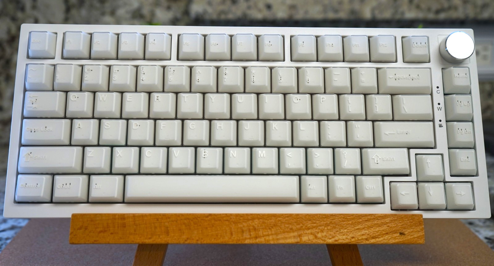 Custom Built Creamy 75% mechanical keyboard